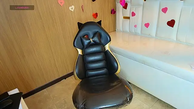 Zarath_tf Adlı Modelin Canlı XXX Sohbeti