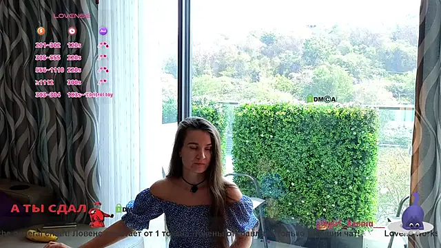 Girl_Ksenia élő XXX-chatje