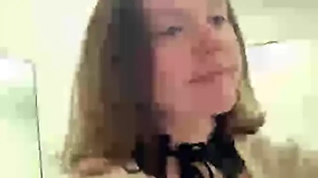 Show modela cherishedwish na web-kameri