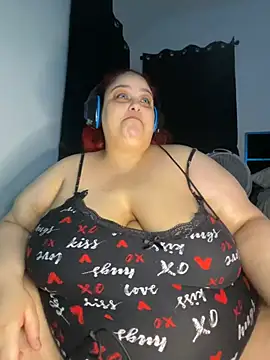 Exotic_Queen_ élő XXX-chatje