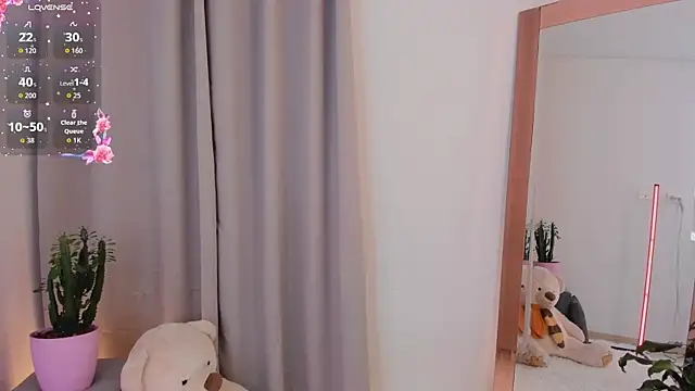 แชท XXX สดของ roxie_gates_