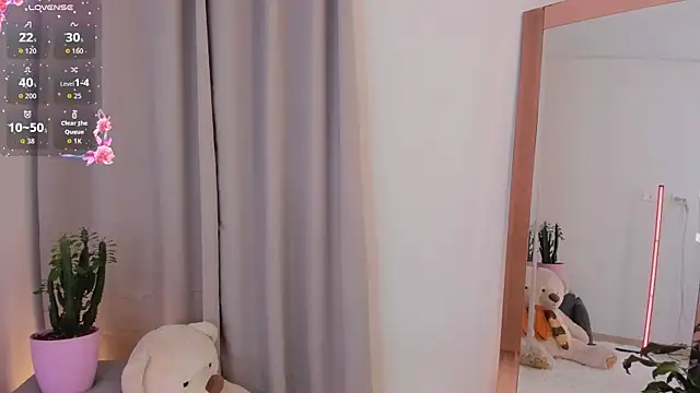 Chat +18 de roxie_gates_ ao vivo