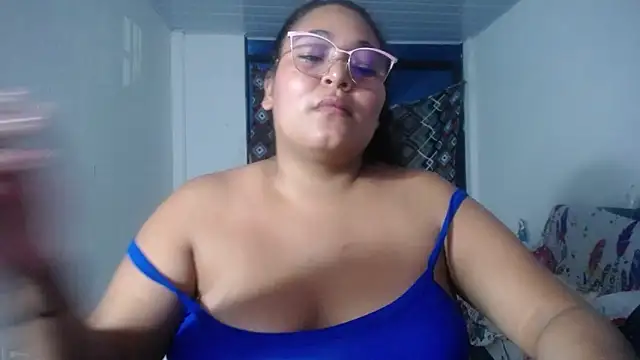 sirena_15 Chat XXX in diretta