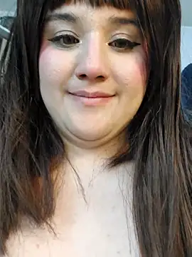 ItsNaiixa's Live XXX Chat