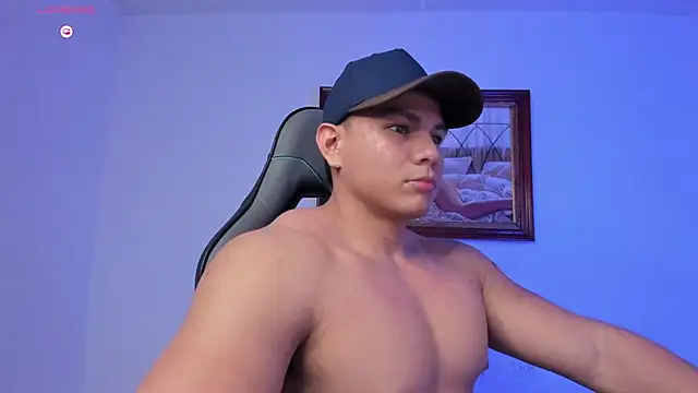 Chatroom XXX en direct de RoyConstance