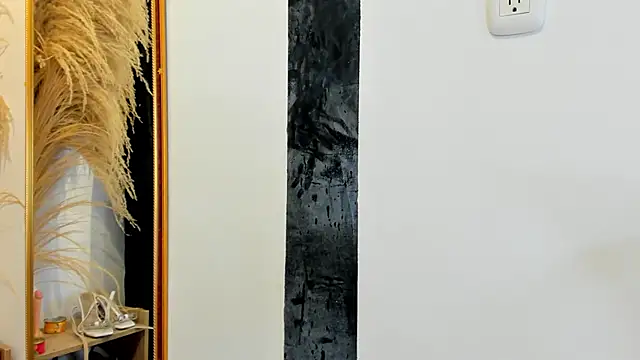 Inaya_Khalifa's Live XXX Chat