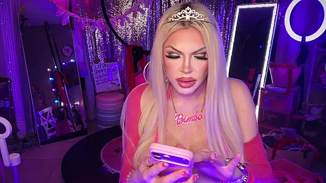 bimbotwerkqueen's Live XXX Chat