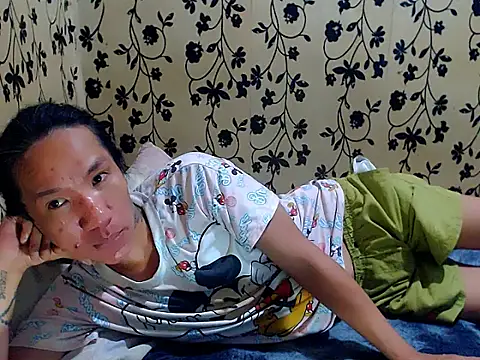 LadyBoyBigCock69 Live XXX-chat