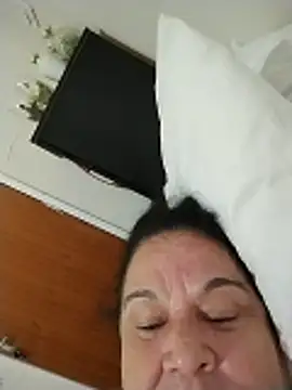 Yaya_Mineira 라이브 XXX 채팅