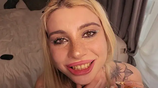 Chatroom XXX en direct de Ashley-Urban