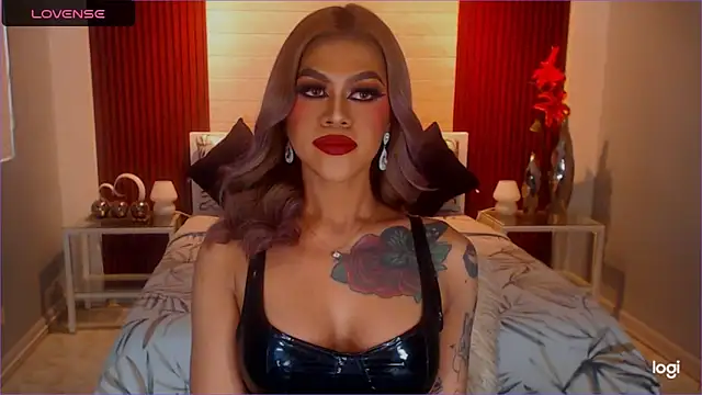 StellaStrong30: απευθείας συνομιλία ΧΧΧ