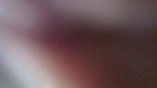 Show modela SkinnyKitten na web-kameri