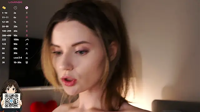 LoraDevon's Live XXX Chat