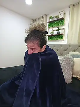 sasi_luna Adlı Modelin Canlı XXX Sohbeti