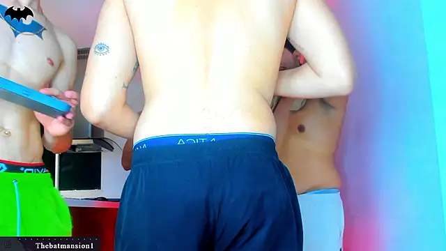TheBatMansion Live XXX-chat