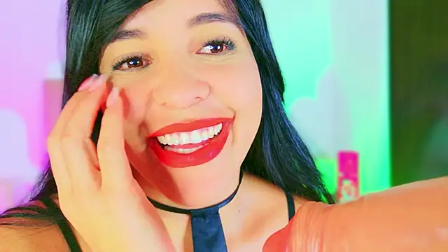 Онлайн чат XXX CharlootteEvans