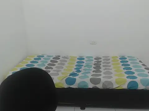 Show modela estefania224 na web-kameri