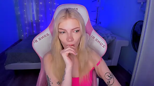 AnyaTaylor_ Live XXX Chat