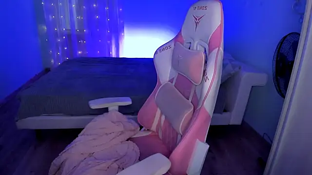 AnyaTaylor_のライブXXXチャット