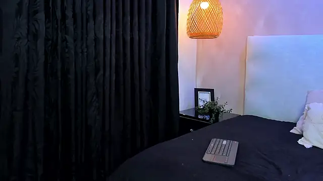 Piinksoul149's Live XXX Chat