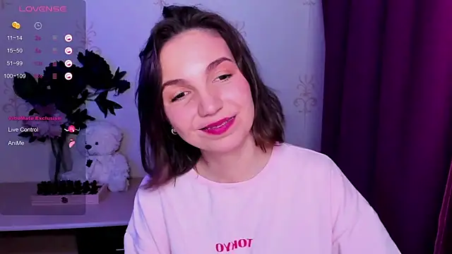 Chat XXX Live KindHazelHere_