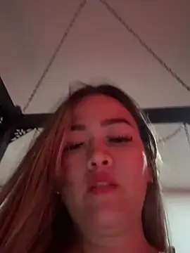 Danielavegax Chat XXX in diretta