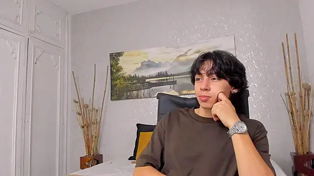 Czat XXX na żywo – Tyler_durten