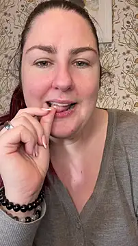 Lacey-BBW – Naživo XXX chat