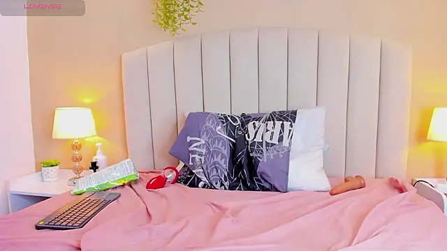 Rachel_Donnelly Live XXX-Chat