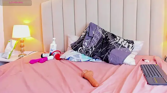 Rachel_Donnelly: онлайн-секс-чат