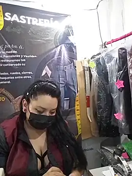 MyhixelAdanMhanzy Chat XXX in diretta