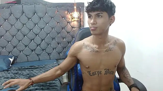 luka_big18n Live XXX chat