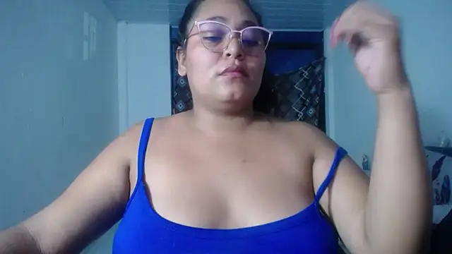 sirena_15 Adlı Modelin Canlı XXX Sohbeti