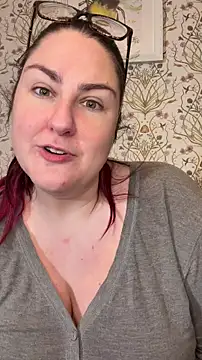 Lacey-BBW Show Webcam