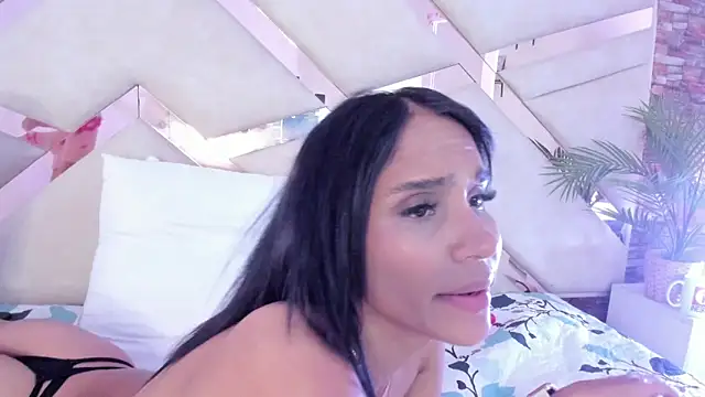 Chat +18 de sophie_pariss ao vivo