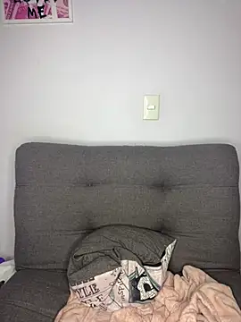 Show modela Babyy_blaze na web-kameri