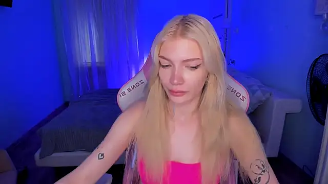 Chatroom XXX en direct de AnyaTaylor_