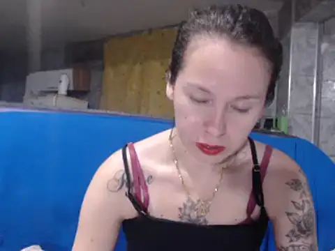 Chat +18 de Venusluxodomme ao vivo