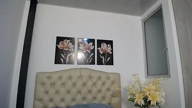 pinky_f00x – Live XXX-chat