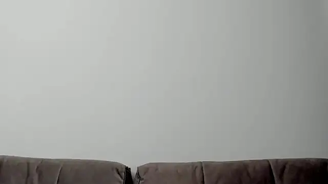 Chat +18 de ailey_chao ao vivo