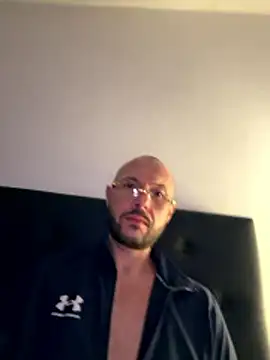 Guitccch Chat XXX in diretta