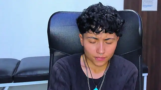 Im_Mathias élő XXX-chatje