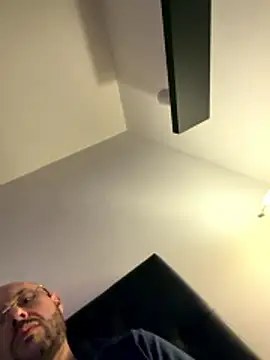 Guitccch: απευθείας συνομιλία ΧΧΧ