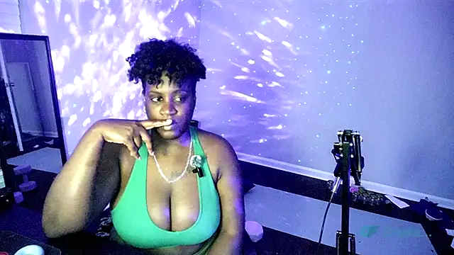 lovelyenigma365 Show in webcam