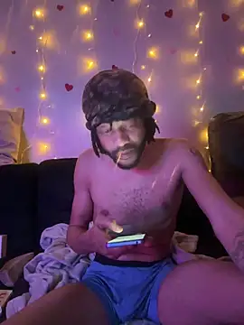 magic_man1085 Adlı Modelin Canlı XXX Sohbeti