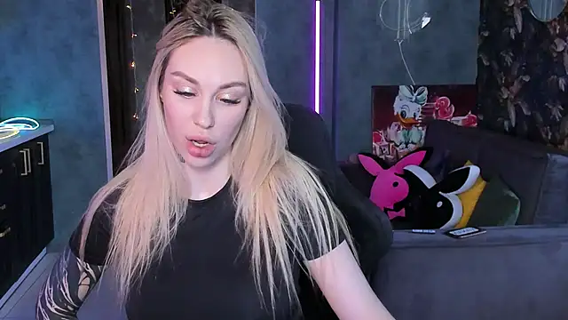 Blckmirrorr Chat XXX in diretta