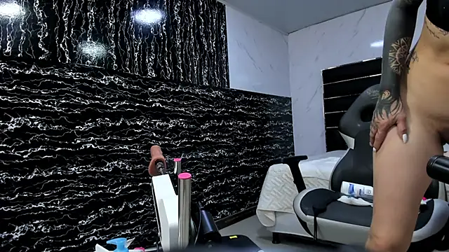 Chat XXX ao vivo de Ladyy_Scarlett