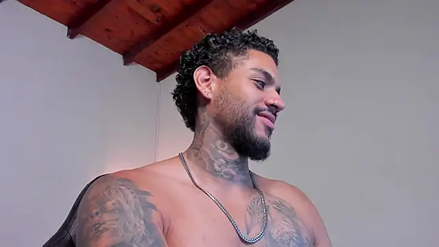 Chat XXX en directo de LuigiVitale_1