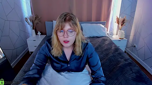 luna_c0raのライブXXXチャット