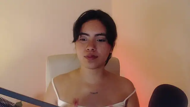 Mia_lali: απευθείας συνομιλία ΧΧΧ